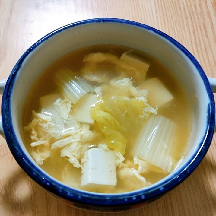 豆腐と卵と白菜のスープ